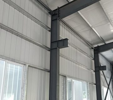 اجرای ساندویچ پانل سوله